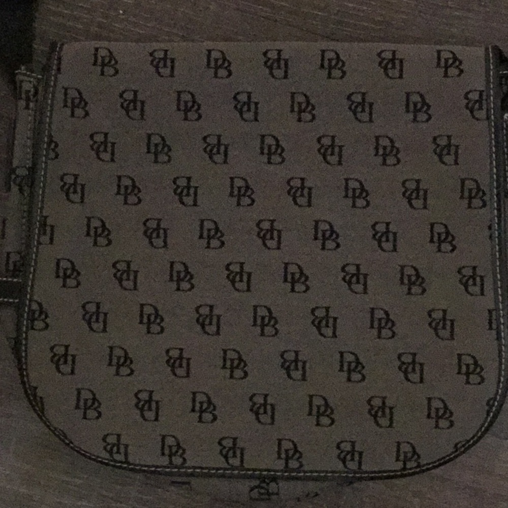 Dooney and Bourke Bag - Picture 2 of 5